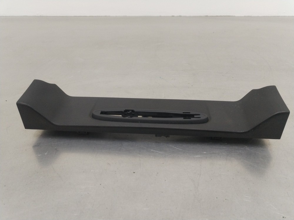 Mercedes E-Class W207 Rear PDC Parking Sensor Display Distance Indicator Trim