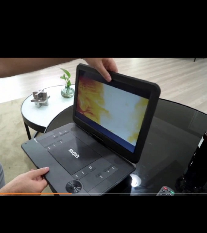 Camping Portable DVD Player Swivel Rotating Screen 6 Hours Chargeable Battery