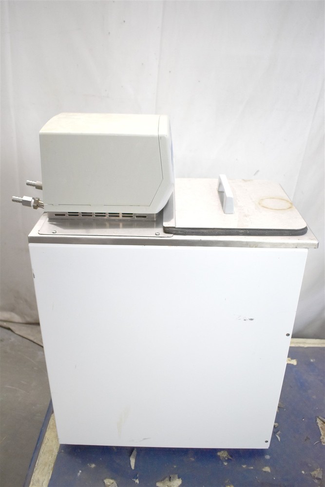 Thermo Electron Neslab RTE 740 Recirculating Chiller Cooling Heating Bath