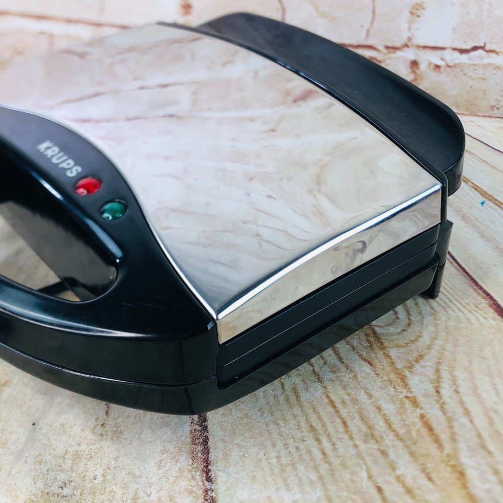 KRUPS 653 WAFFLE CHEF COMPACT 2 SLICE BELGIAN WAFFLE MAKER