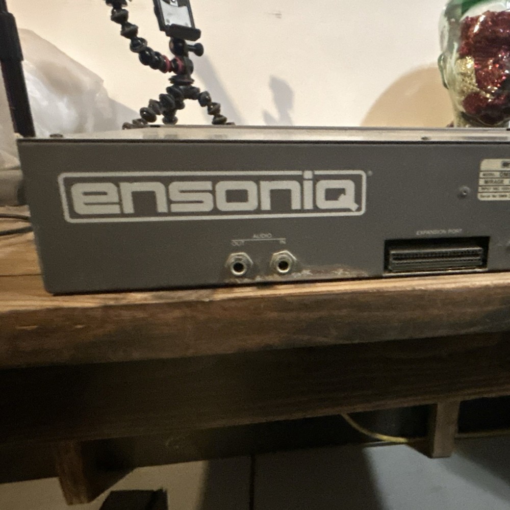 Ensoniq Mirage Multi-Sampler Digital Rackmount Sampler MIDI Floppy Drive