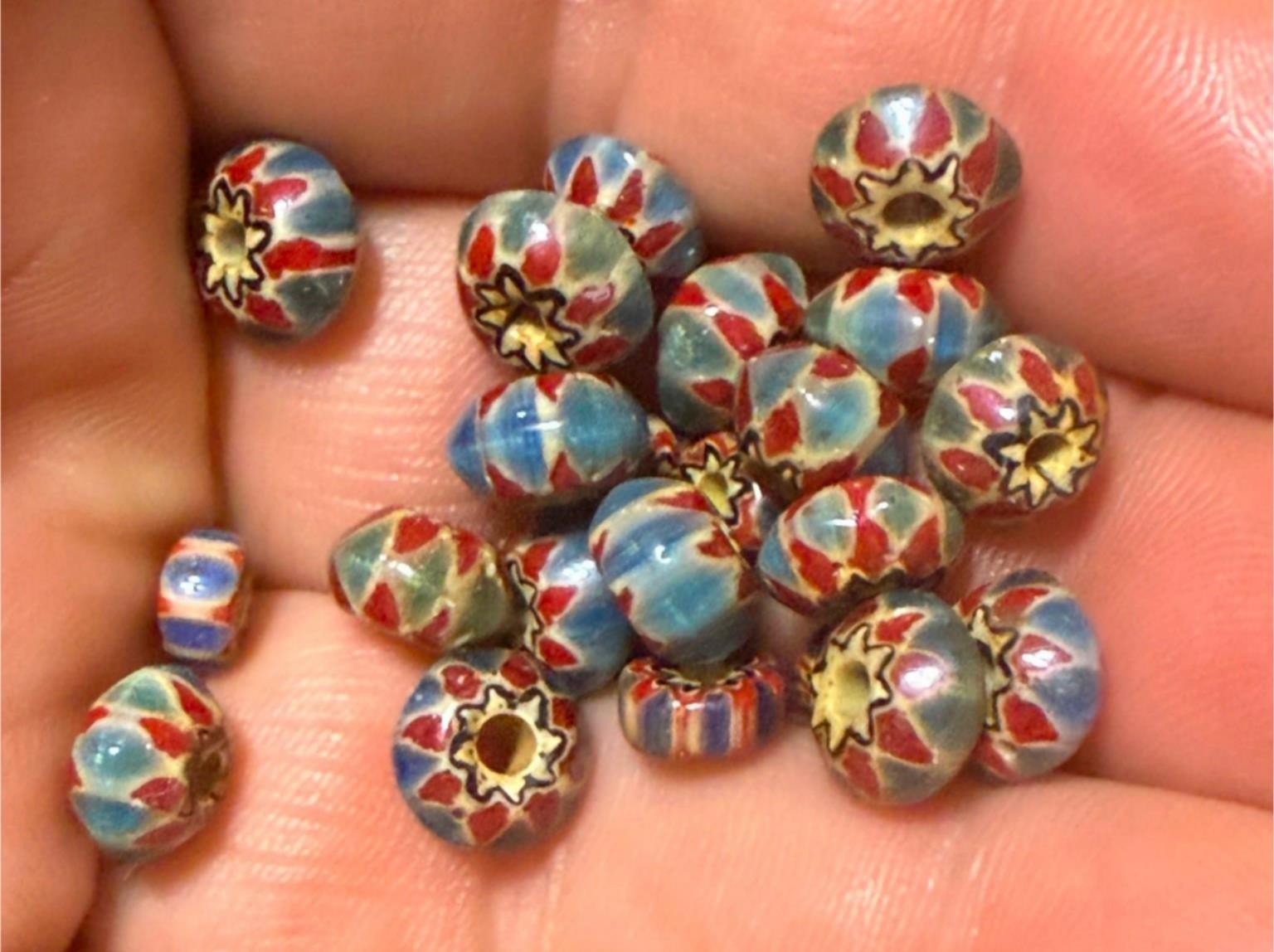 (10) Old Sky Blue & Brick Red White Chevron Huron Indian Venetian Trade Beads