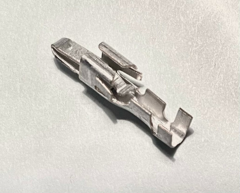 GM Delphi style twin lock terminal connection 