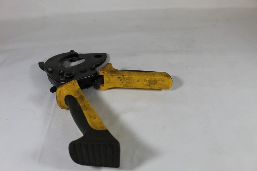 Ideal 35-053 Electricians Ratcheting Cable Cutter