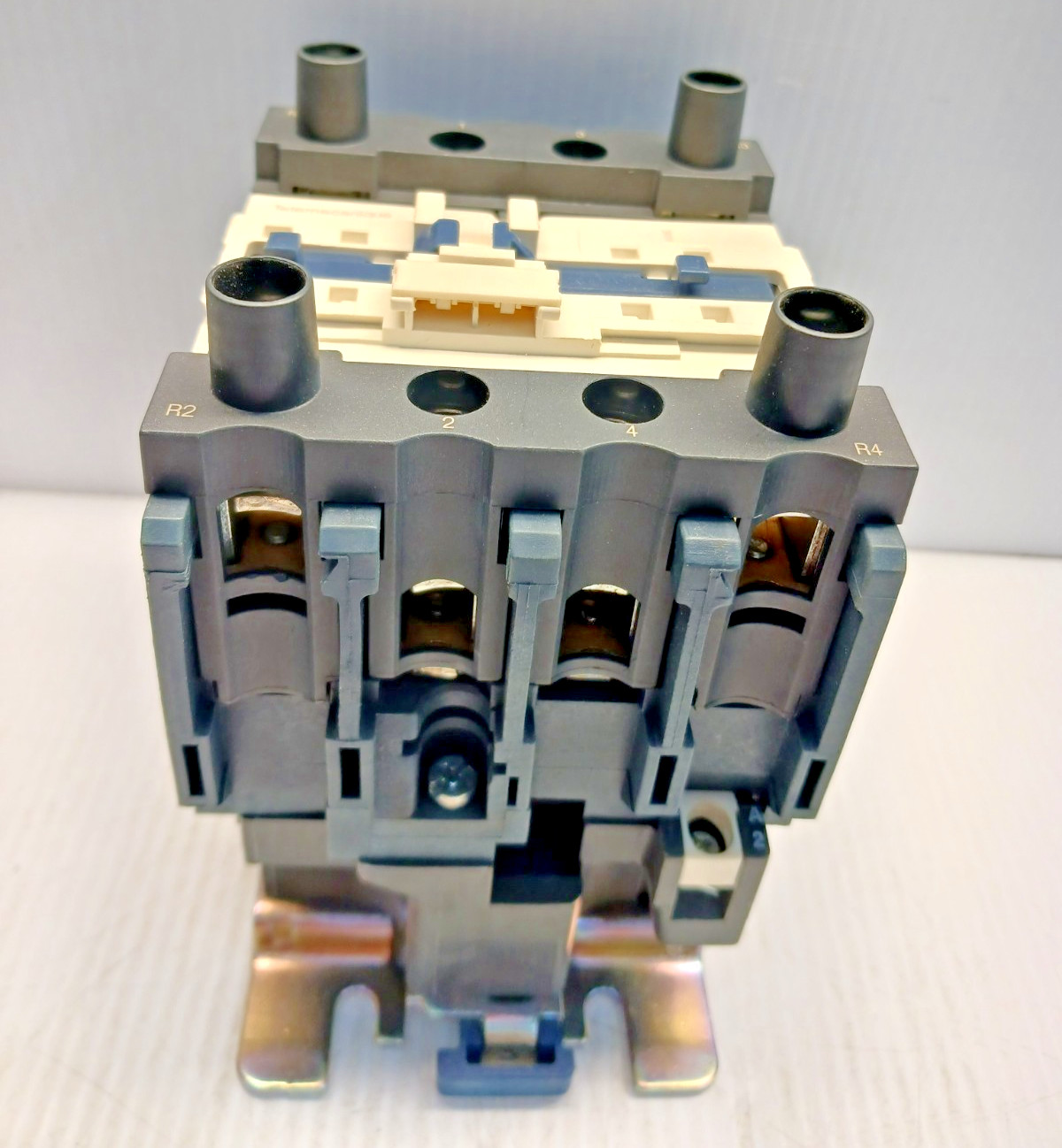 New Telemecanique LC1D40008 Contactor 60 Amp 480 Vac coil