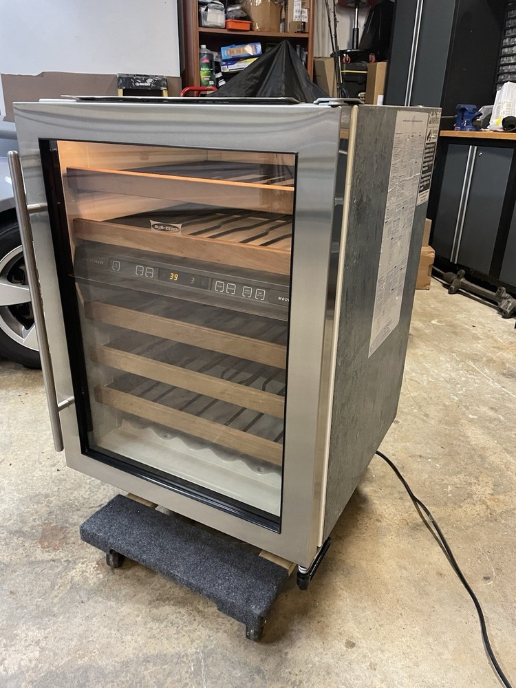 SUB ZERO WINE COOLER 424G