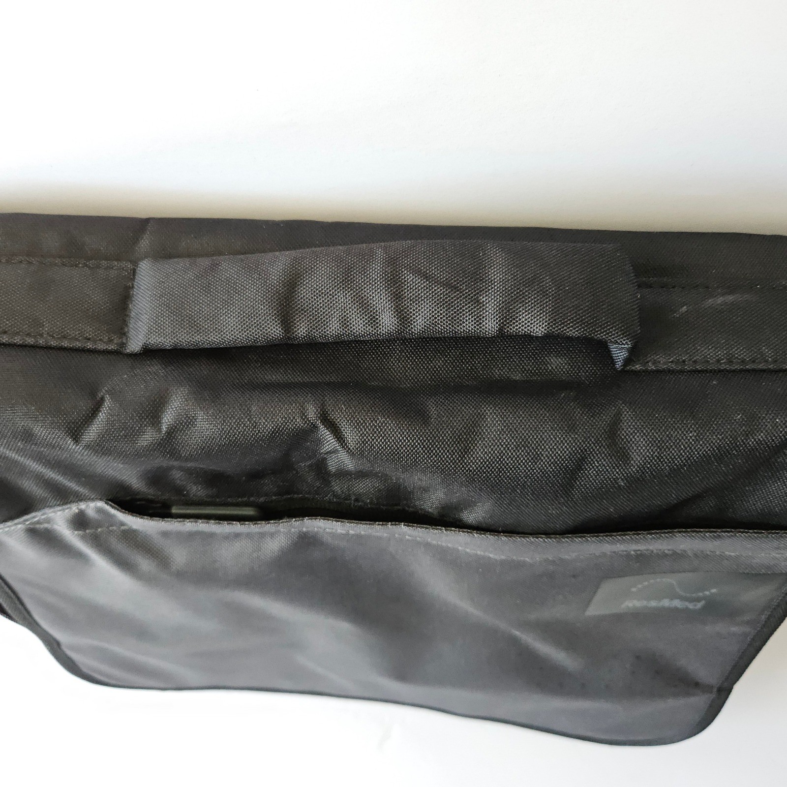 ResMed Airsense 11 CPAP Carrying Travel Case Bag - Padded W Shoulder Strap