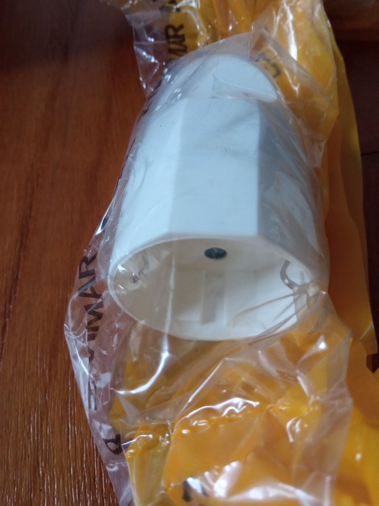 SOCKET 2P+T 16A P30 AXIAL WHITE - VIMAR 00224.B