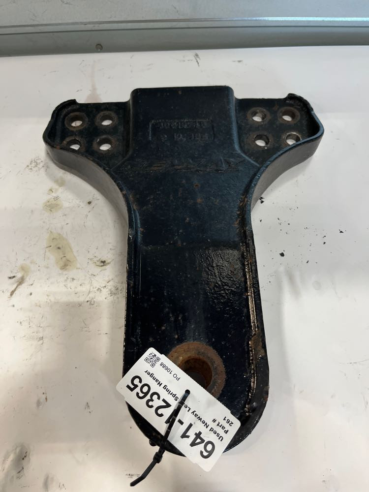 Neway Suspension Bracket (641-12365)