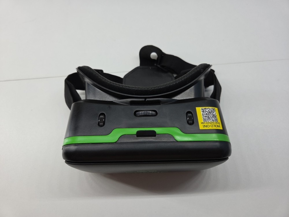 Veebz VR Headset for iPhone & Android Game Play Virtual world - Good Condition
