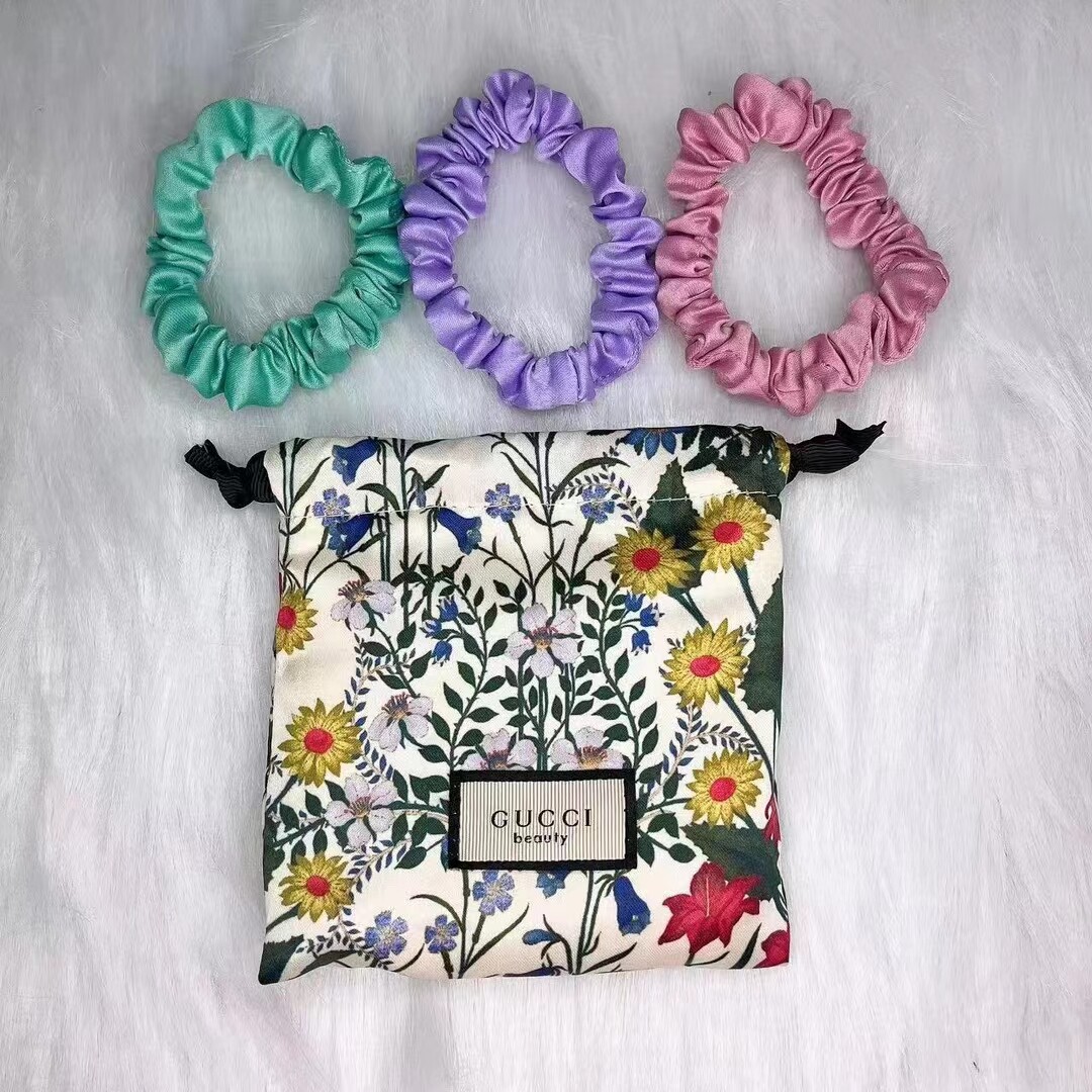 Hair Ties Beauty Vip Gift Set of 3 Scrunchies with Pouch Collectable