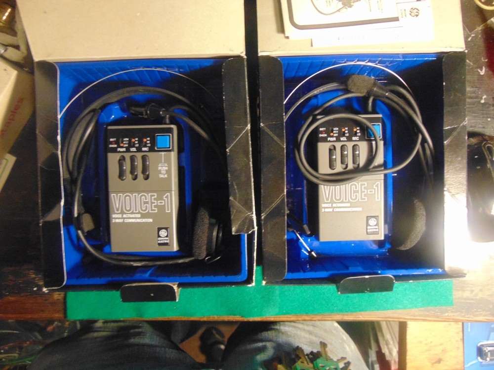 2pc General Electric 3-5959 Voice One Activated 2 Way Communication Untested