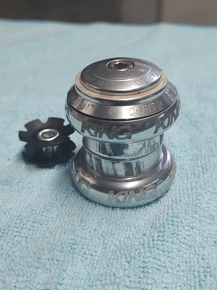 Chris King Silver Headset 1-1/8'" Threadless No Threadset