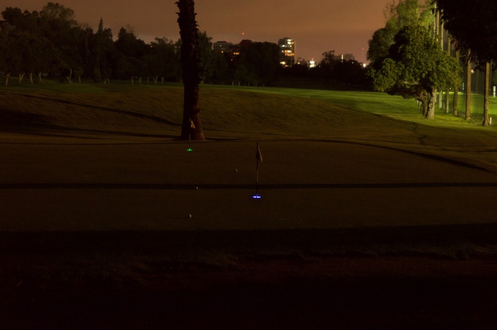 PUTTING GEEN AID GOLF HOLE LIGHT