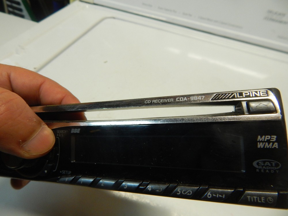 Alpine CDA-9847 Face plate only