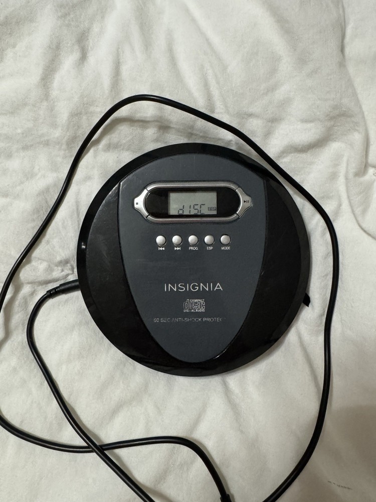 Insignia NS-P4112 Portable CD Player – Powers On – Untested Playback