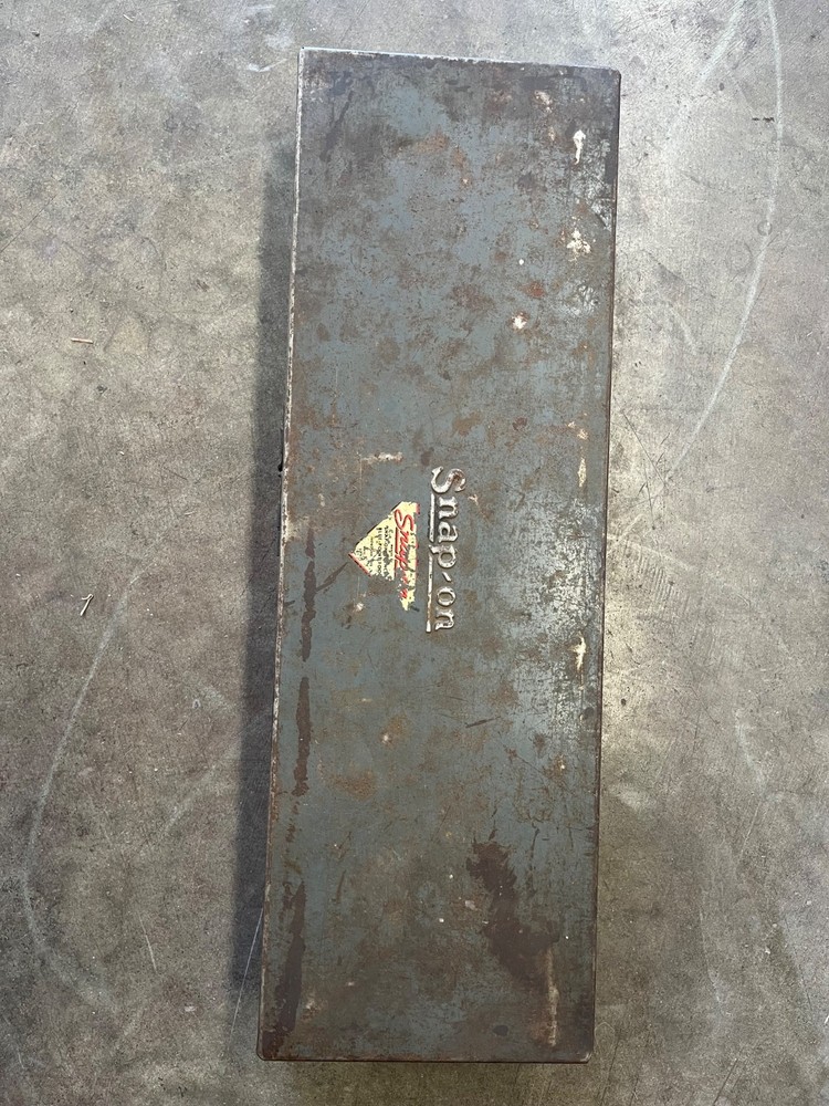 SNAP ON VINTAGE BLUE POINT TOOL BOX