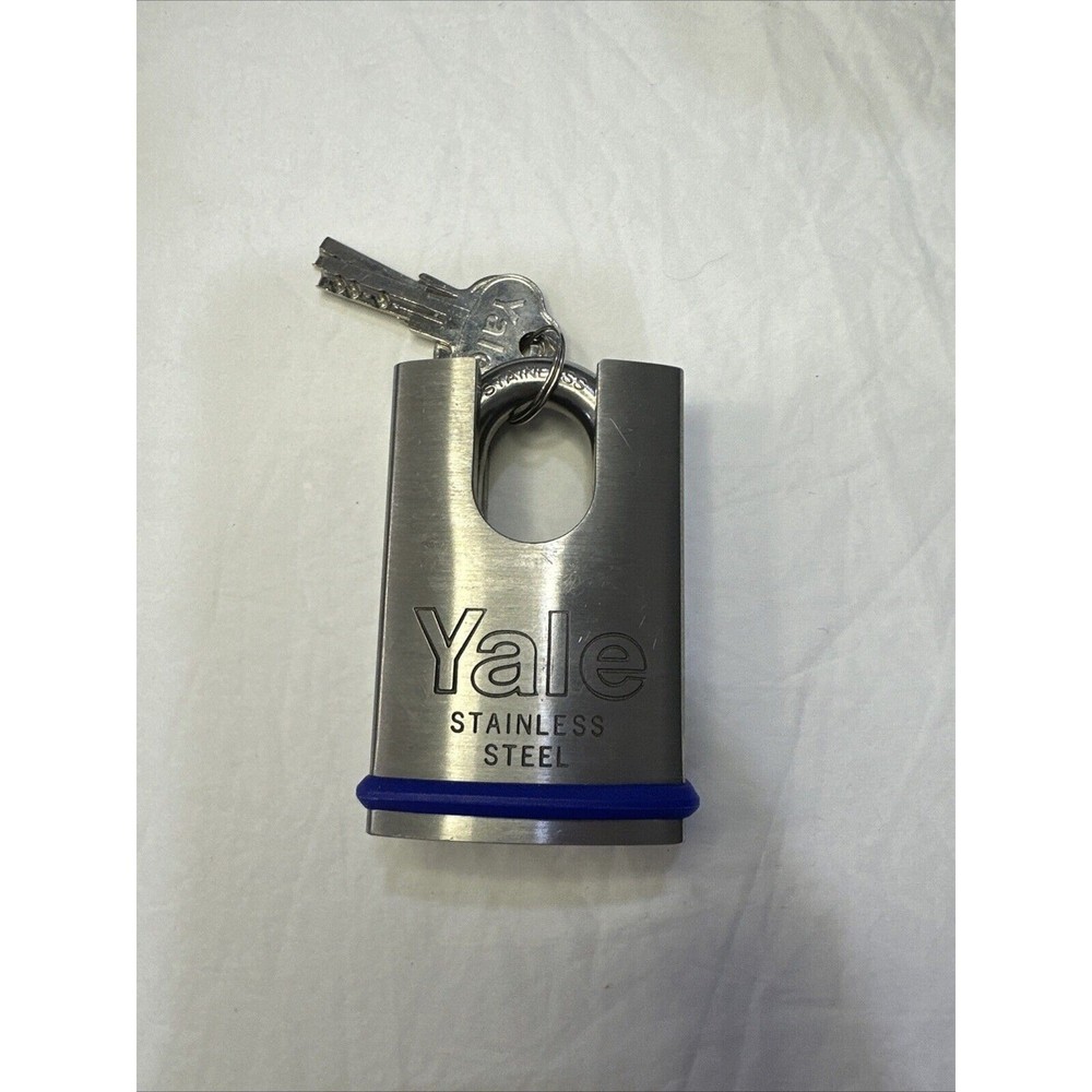 Yale Padlock With 2 Keys locksmith equipment