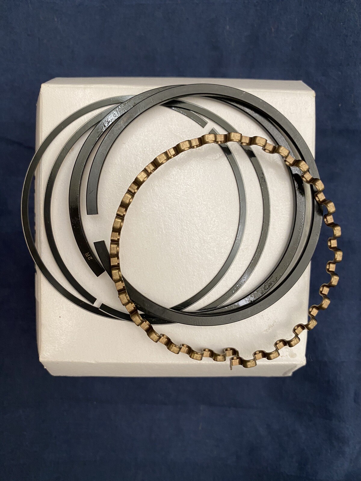 5HP ENGINE REBUILD for BRIGGS and STRATTON 5HP engine standard rings and rod