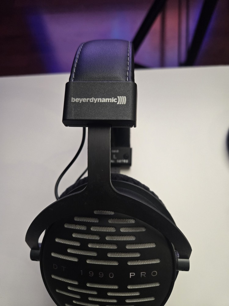 Beyerdynamic DT 1990 Pro Studio Headphones