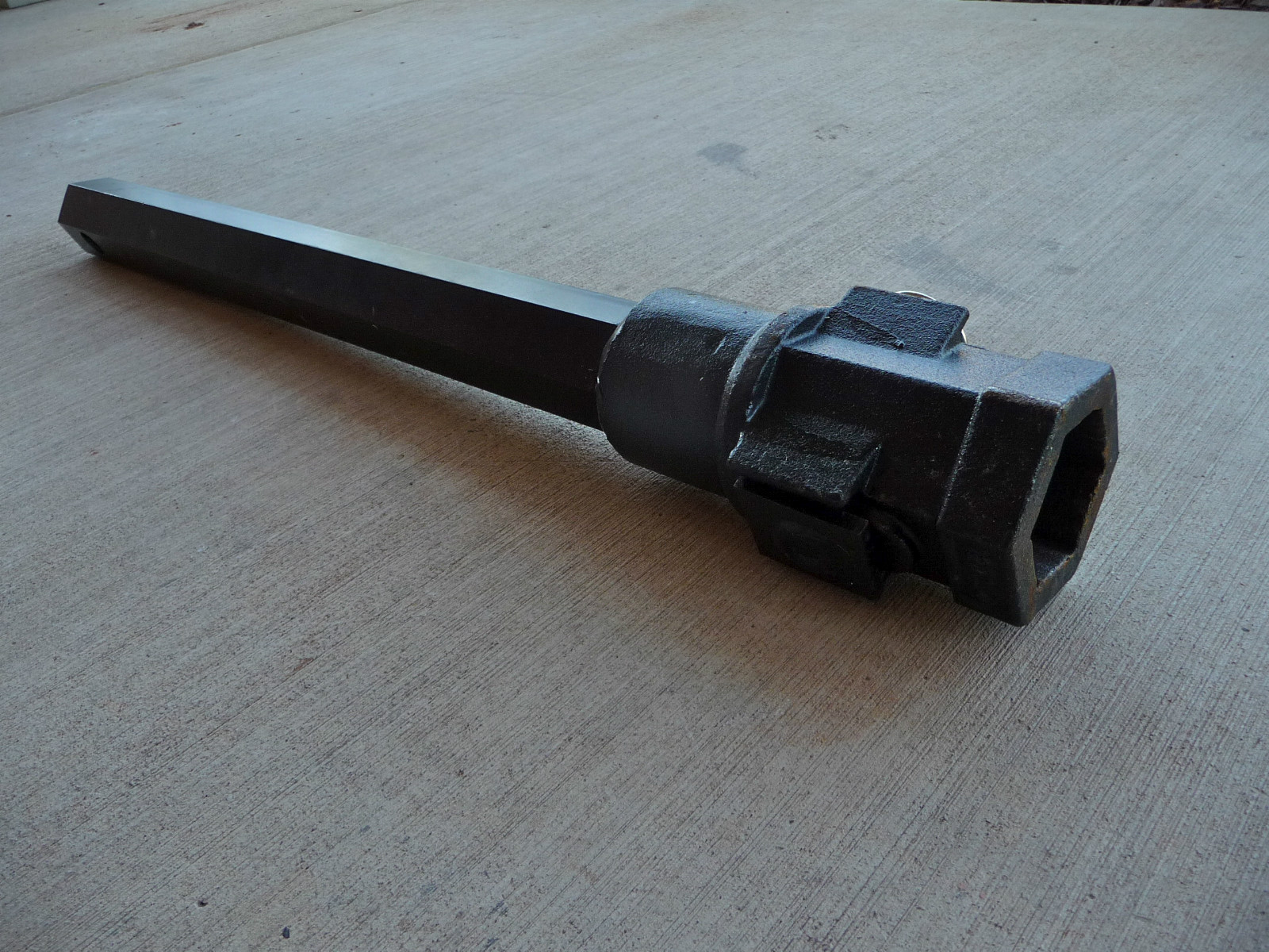 Lowe 24in Long Hex Shaft Auger Extension, 2in Hex, New, Free Shipping