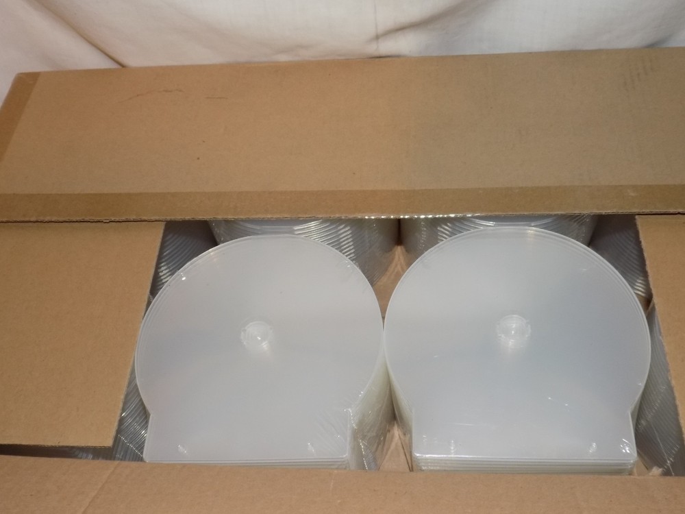 Clear Round ClamShell CD/DVD Case Lot 200