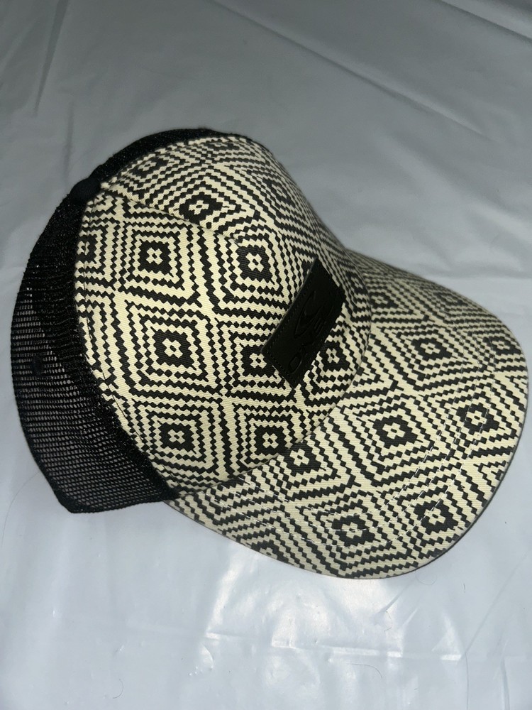 O’neill Logo Beach Snapback Adjustable One-Size Trucker Cap Hat