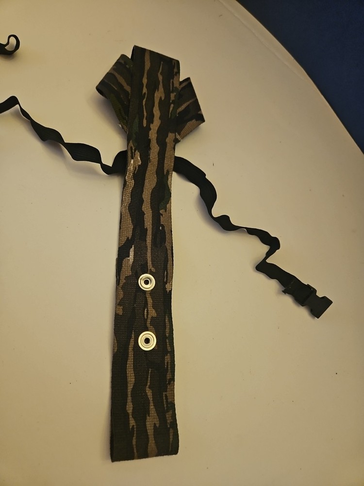 Camo Bow Rest Snaps On Pants