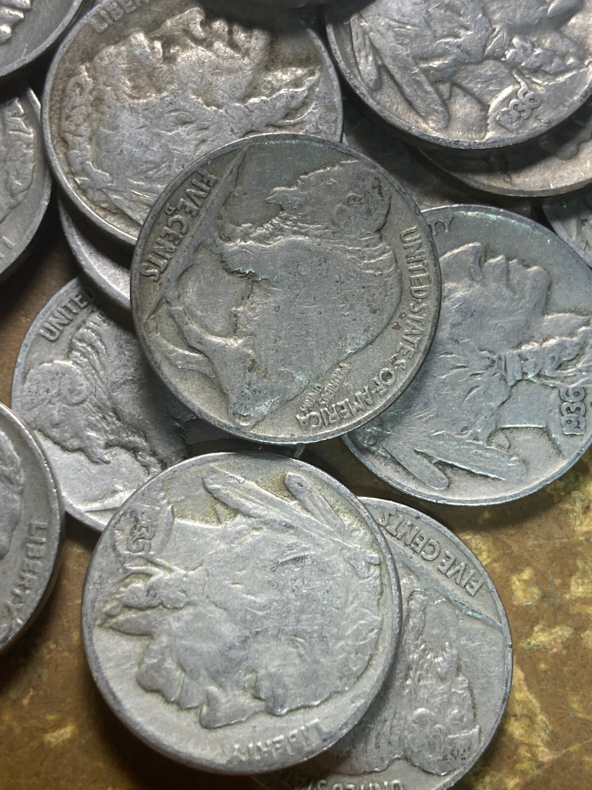 BUFFALO NICKEL ROLL (40 COINS), "FULL DATES" RANDOM DATES, NICE COINS