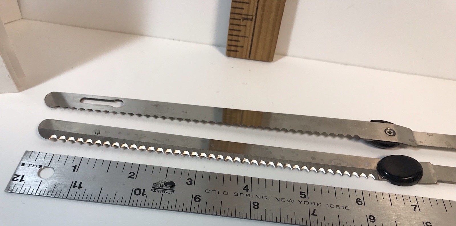 BLADES ONLY for EU081 SHARPER IMAGE Cordless Electric KNIFE + Instructions AS-IS