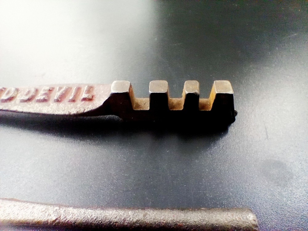 Vintage Pair, Red Devil, Sixty, Glass Cutters. Cutting Etching Tools