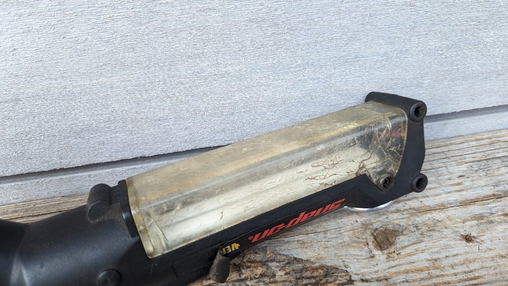 SNAP ON VERSAVOLT FLORESCENT ANGLED LIGHT W/METAL HANGING HOOK Used