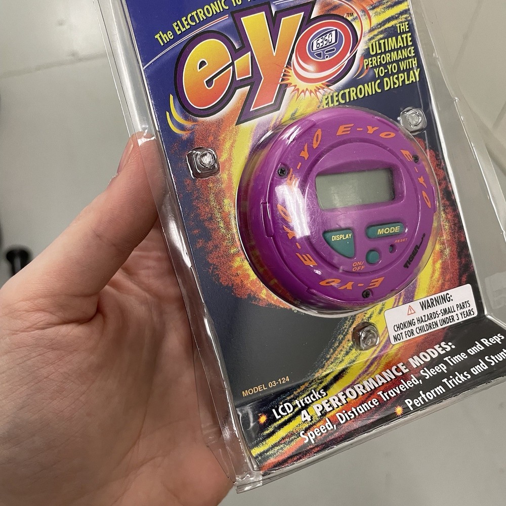 Tiger Electronics E-yo Electronic Yo Yo 1998 Model 03-124 New & Sealed 1998