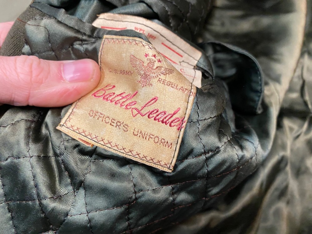 ORIGINAL WWII US ARMY OFFICER CLASS A DRESS JACKET- MEDIUM 40R