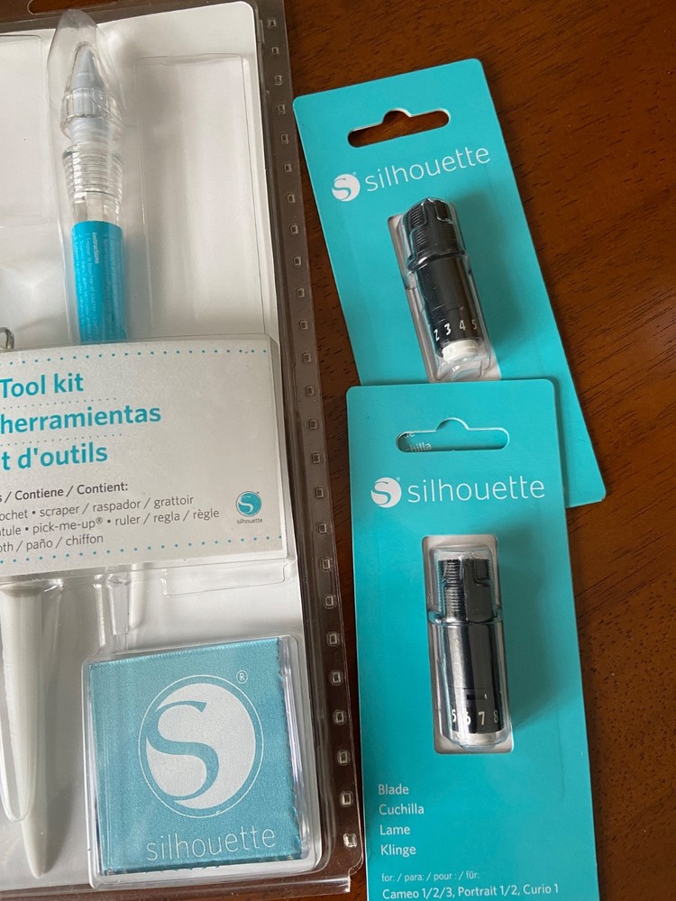 Silhouette blades and toolkit