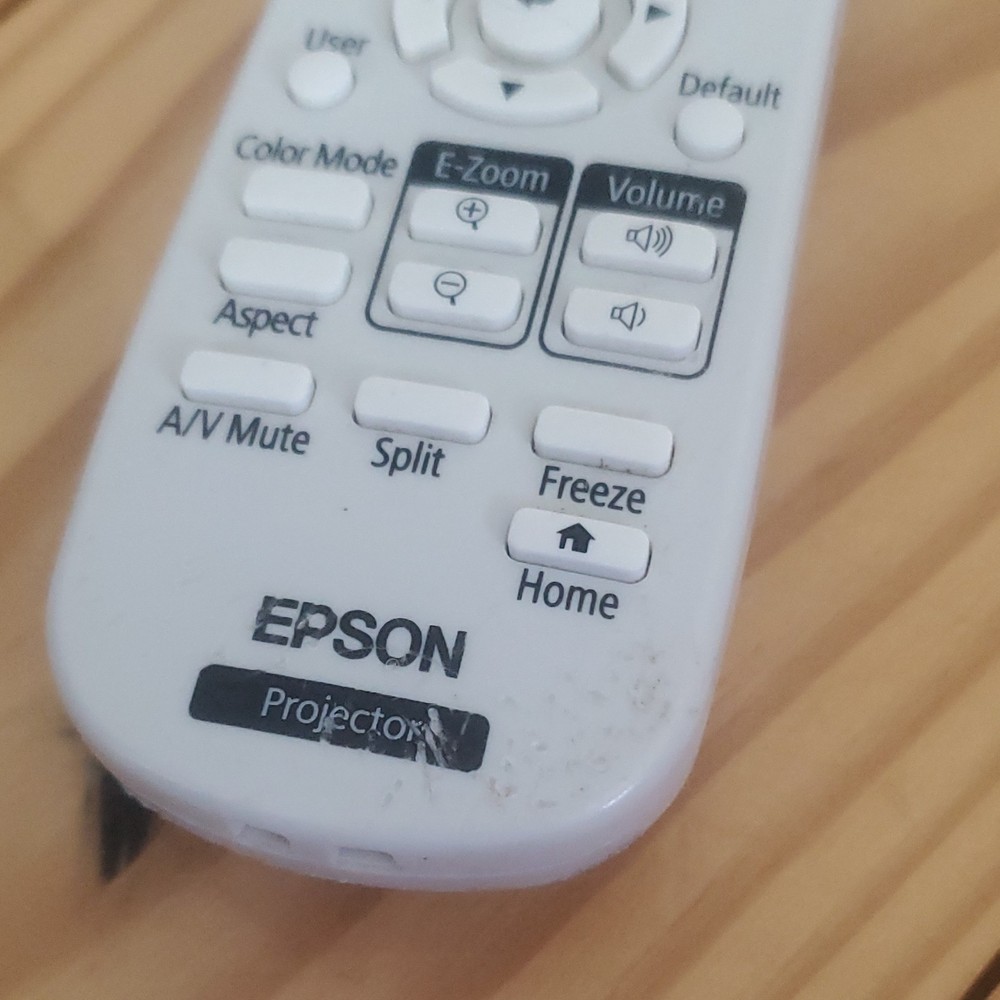 Epson VS250 3LCD Projector, Remote Control, USB VGA, White