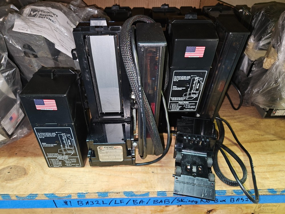 FULLY WORKING! Coinco BA32SA Bill Acceptor Validator for Vending Arcade 24Volt