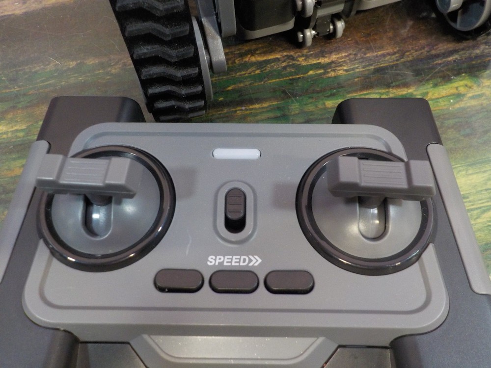 Mafbeanl Tracked Double Sided Stunt Car