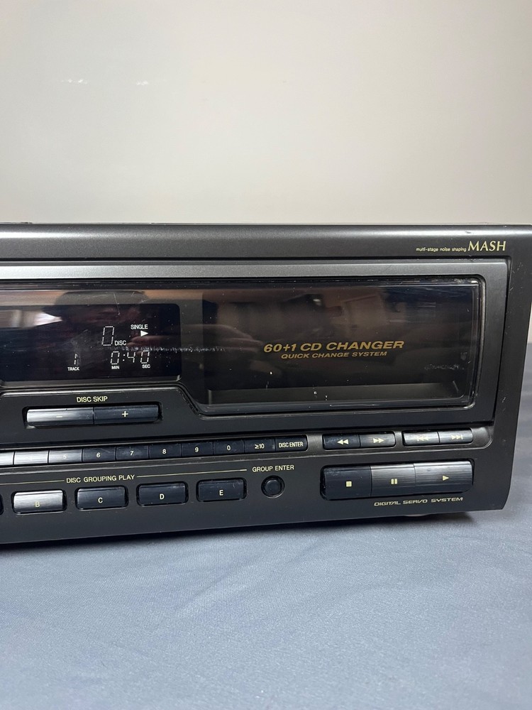 Technics SL-MC50 60+1 CD Multi Changer No Remote New Belt