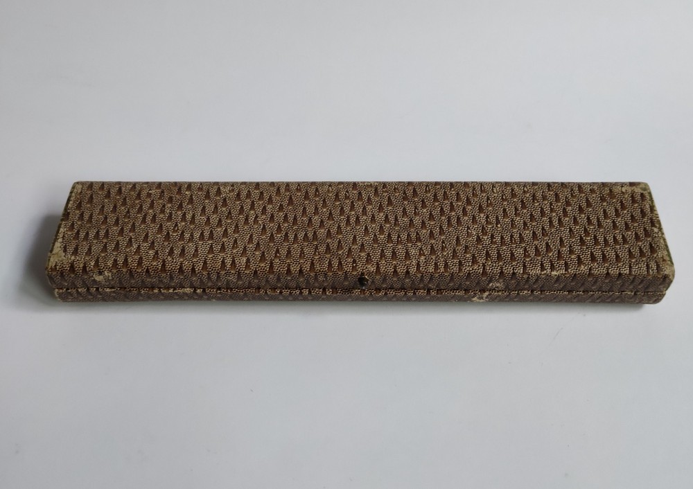 ANTIQUE/VINTAGE WATCH BOX