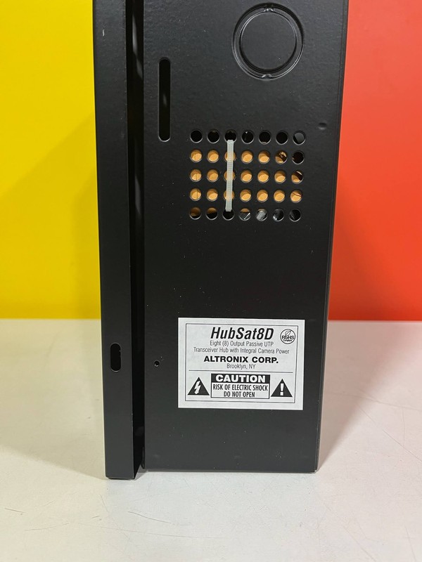 Altronix HubSat 8D Passive UTP Transceiver Hub w/Integral Camera Power