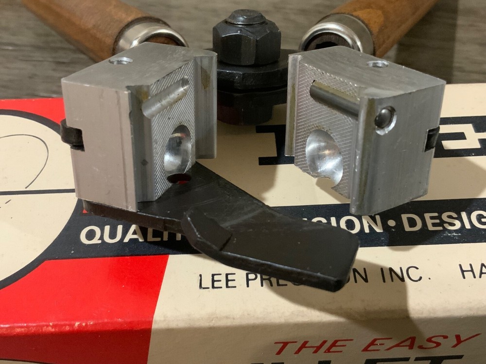 Lee Bullet Mold in Original Box