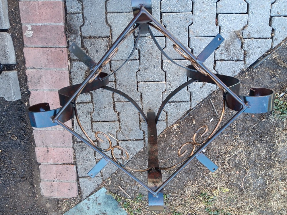 cast iron outdoor table base vintage