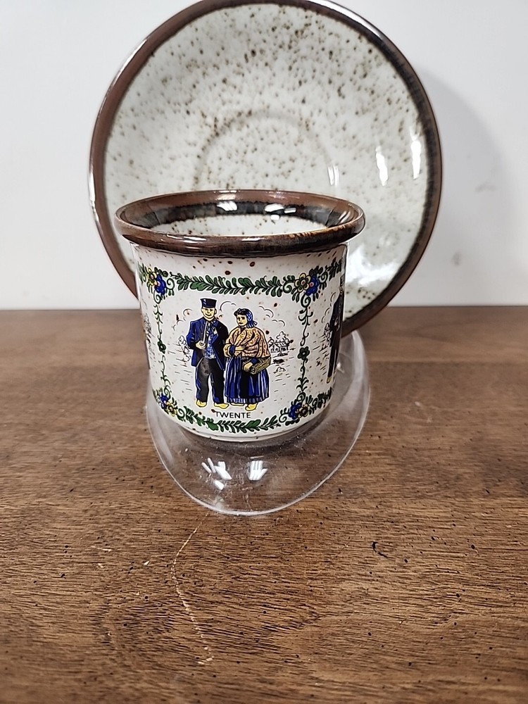 VOLENDAM SPECKLED MUG & SAUCER - NETHERLANDS