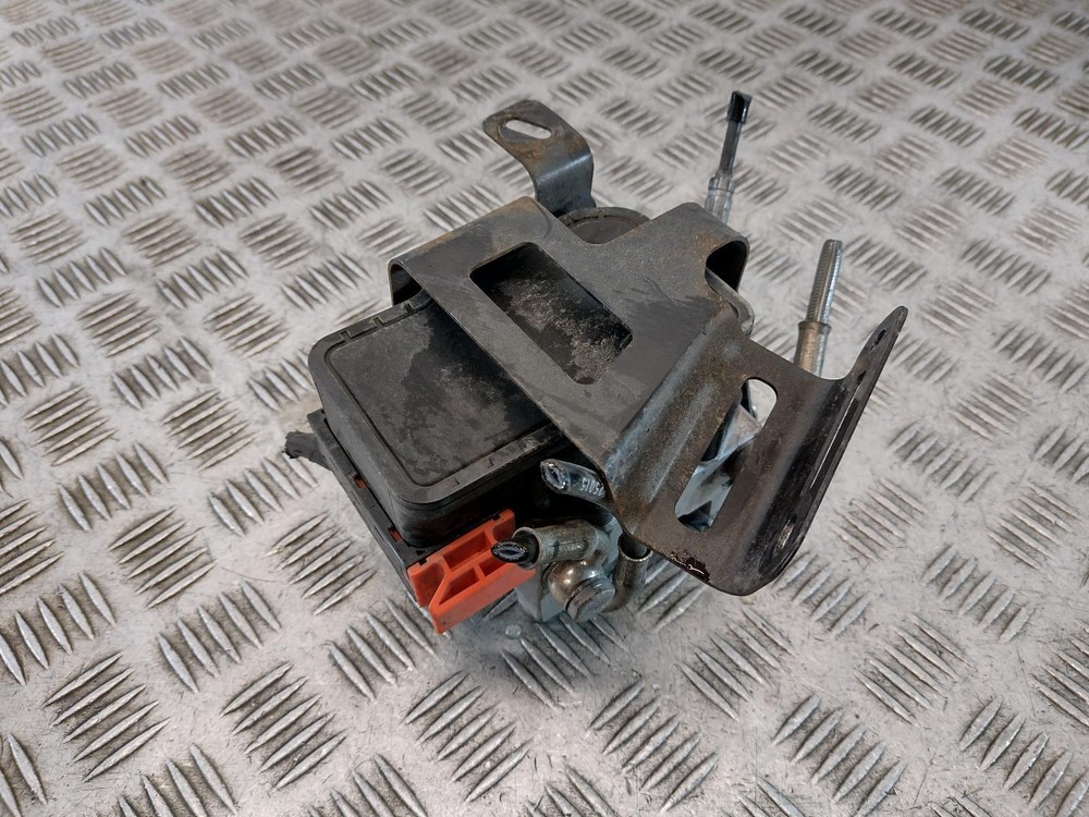 2014 TRIUMPH TIGER EXPLORER 1215 ABS Pump