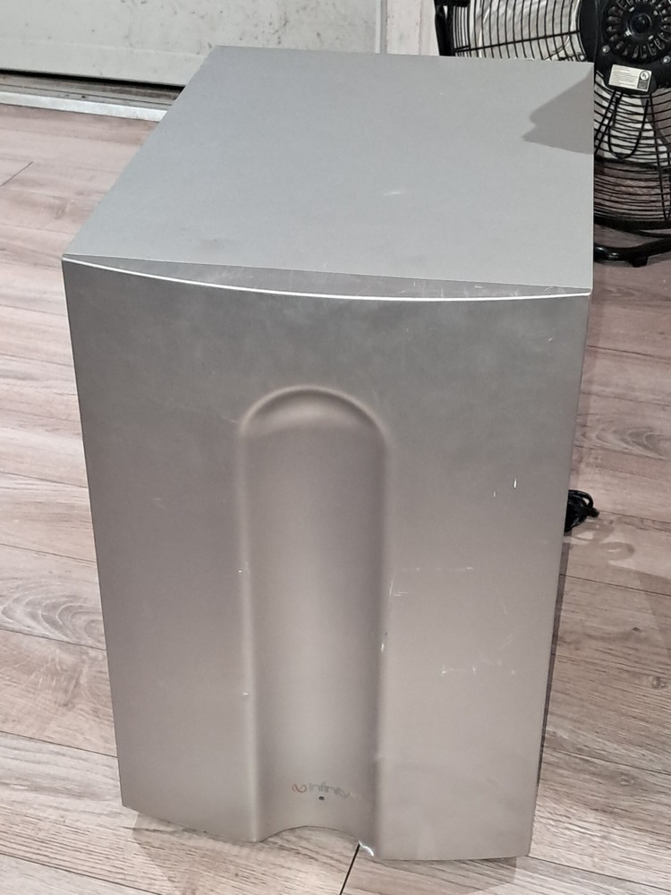 2 Infinity SAT 1100 Seaker and Subwoofer