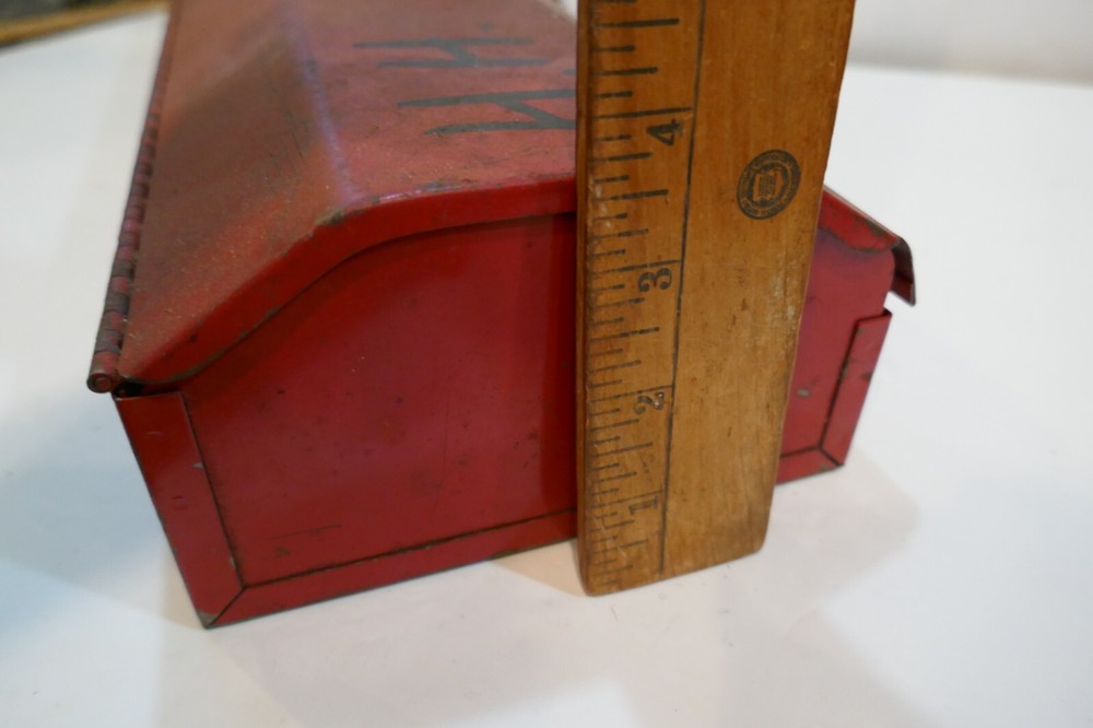 Vintage Waterloo, 20", Lockable, Under seat Tool Box Red Good solid condition