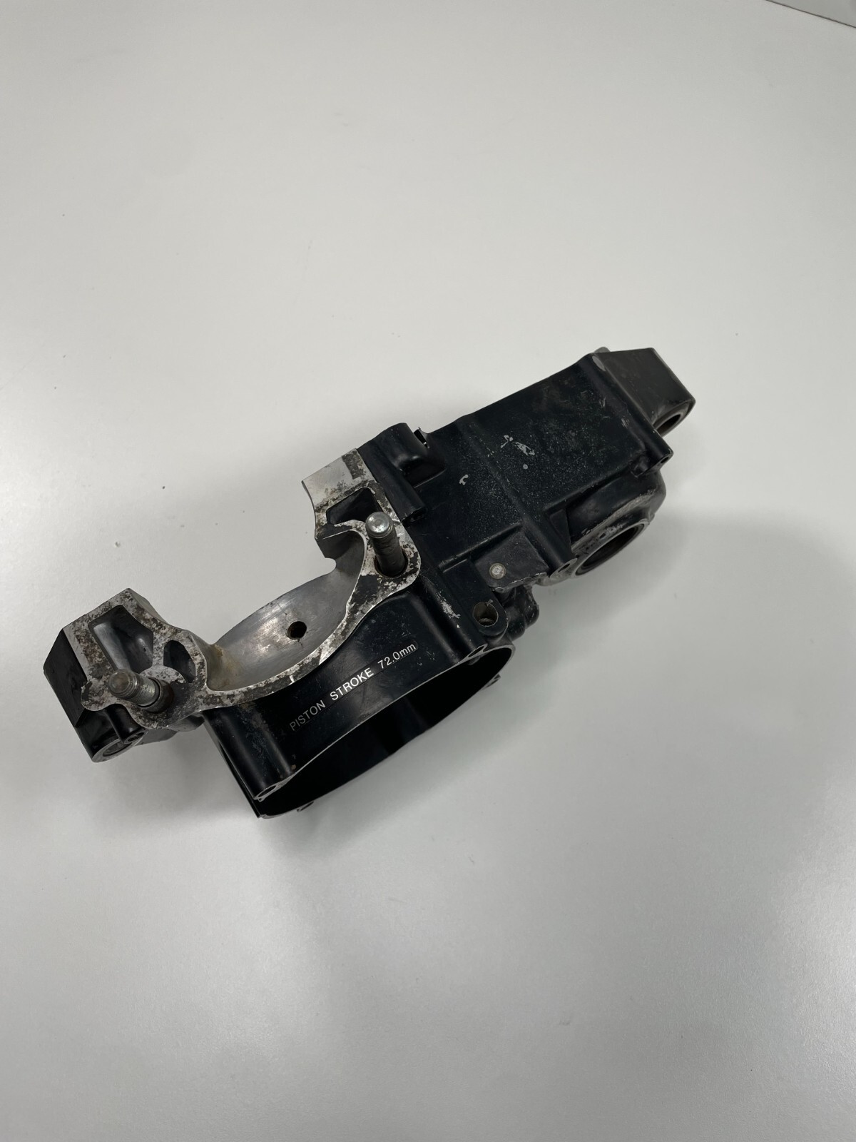 1991 Honda CR250R CR 250R OEM LEFT ENGINE MOTOR CASE