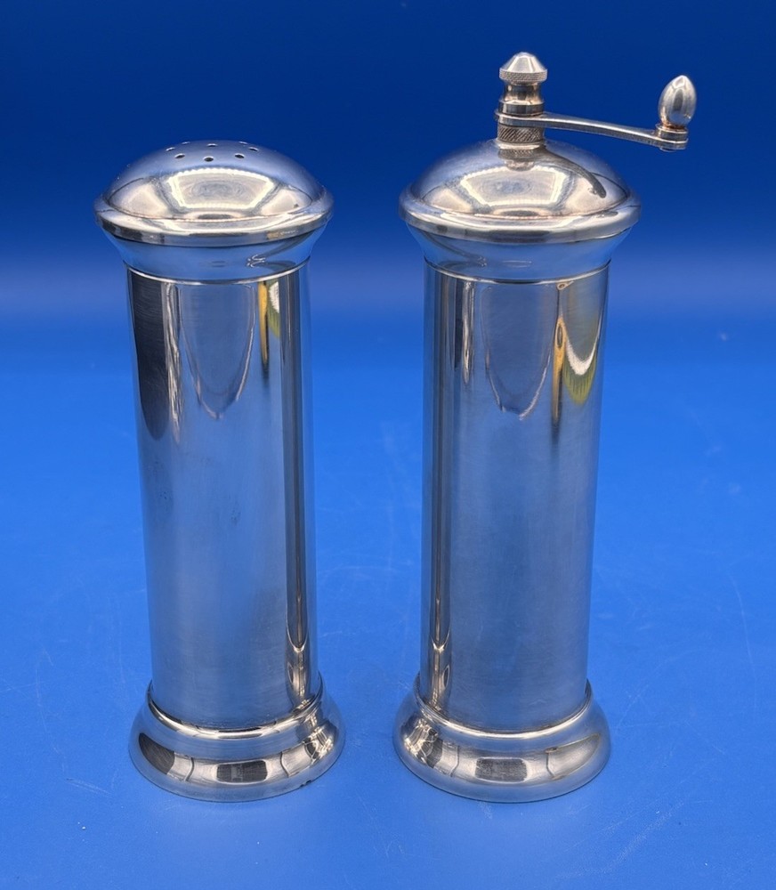 Vintage GARANTITO ACCIAIO Silver Plate Salt Shaker & Pepper Grinder Mill Set