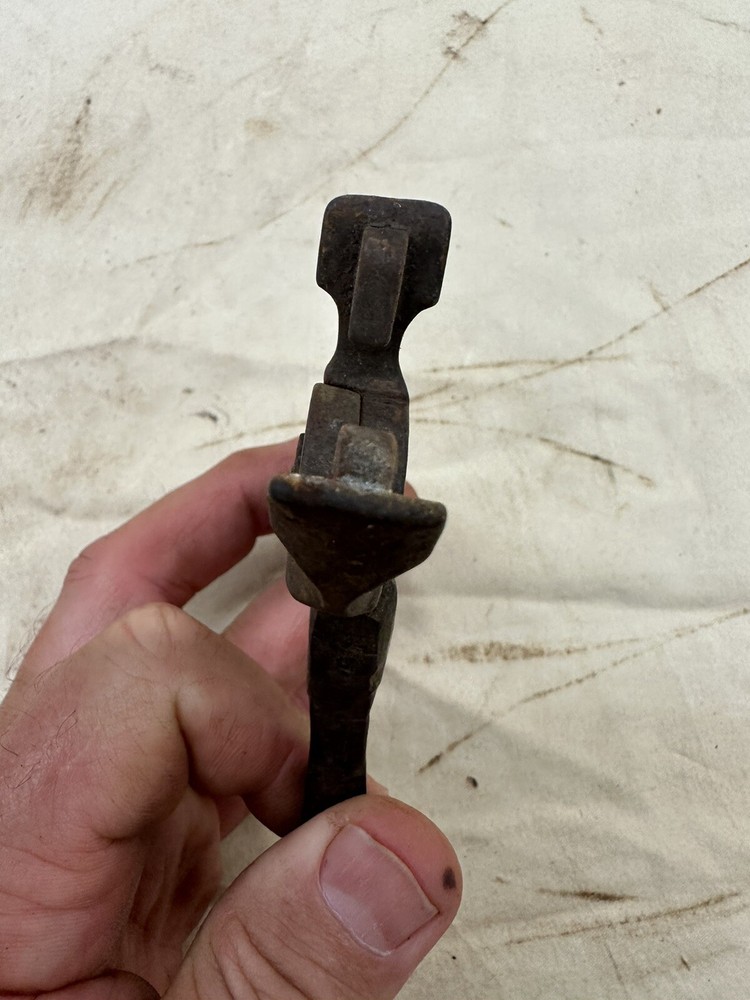 Vintage HOG RING Pliers?